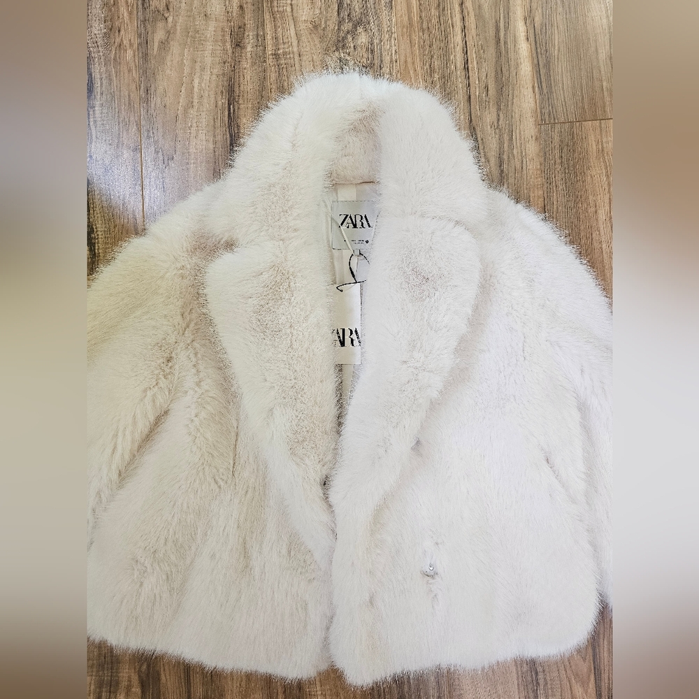 New Zara FAUX FUR JACKET ZW COLLECTION - Picture 3 of 13